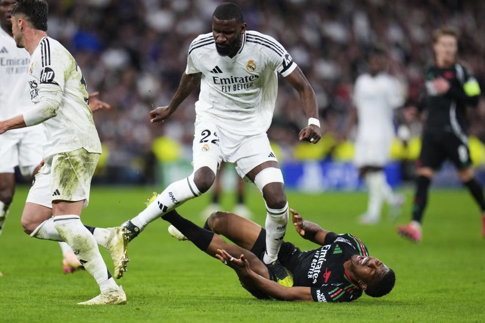 Aksi Kocak Myles Lewis-Skelly Usai Jadi Korban Injakan Rudiger: Sindir Halus di Instagram Aksi Kocak Myles Lewis-Skelly Usai Jadi Korban Injakan Rudiger: Sindir Halus di Instagram