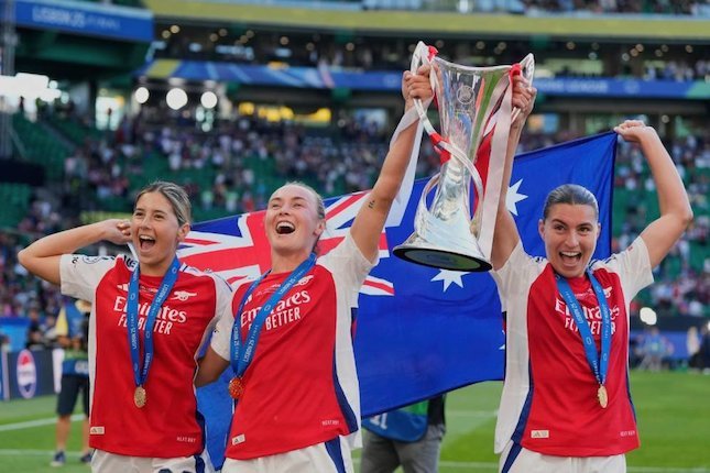 Arsenal juara Liga Champions Wanita 2024/2025. (c) AP Photo/Jose Breton
