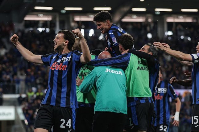 Atalanta Kunci Posisi Tiga Besar