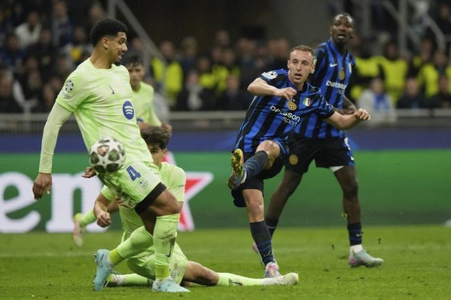 Dimarco Tak Bisa Menahan Emosinya