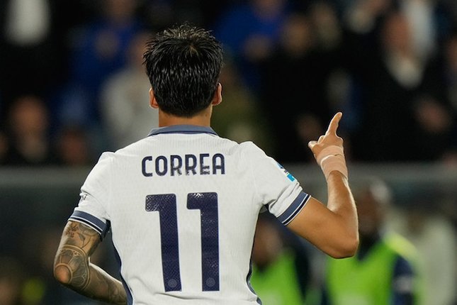 Gol Correa Kunci Kemenangan Inter Selebrasi Joaquin Correa dalam laga Serie A antara Como vs Inter Milan, Sabtu (24/5/2025). (c) AP Photo/Luca Bruno