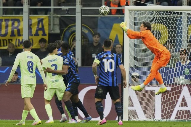 Momen Terbaik Sommer Lawan Barcelona