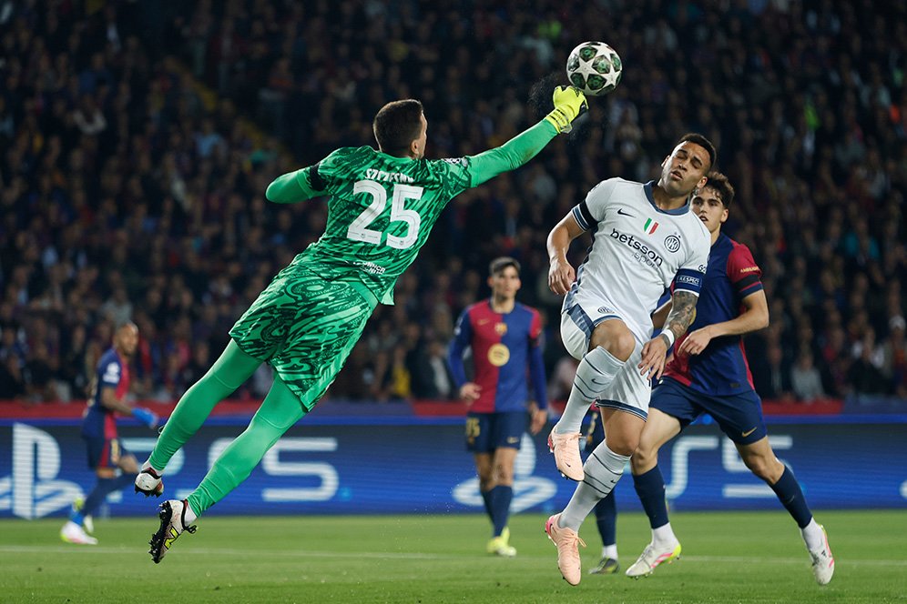 Szczesny Keluhkan Filosofi Barcelona: Dapat Treble Domestik, tapi Tetap Tidak Begitu Nyaman Szczesny Keluhkan Filosofi Barcelona: Dapat Treble Domestik, tapi Tetap Tidak Begitu Nyaman