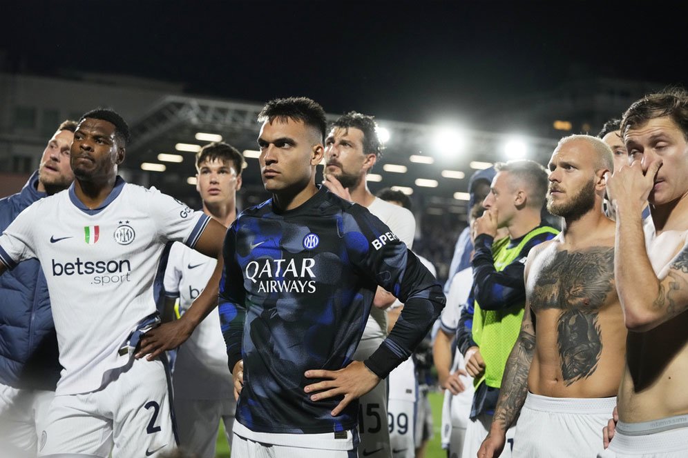 Kegagalan Inter Milan Adalah Sebuah Keniscayaan Kegagalan Inter Milan Adalah Sebuah Keniscayaan