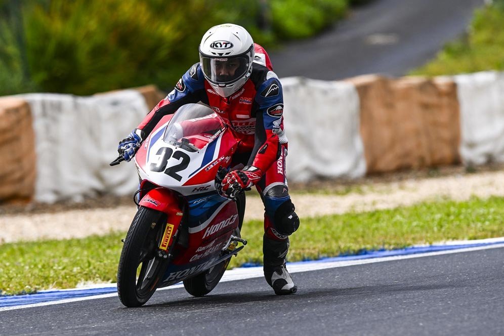 Hasil Balapan European Talent Cup Jerez 2025: Alvaro Lucas dan Alex Longarela Menang, Kiandra Ramadhipa Bawa Pulang Poin Hasil Balapan European Talent Cup Jerez 2025: Alvaro Lucas dan Alex Longarela Menang, Kiandra Ramadhipa Bawa Pulang Poin