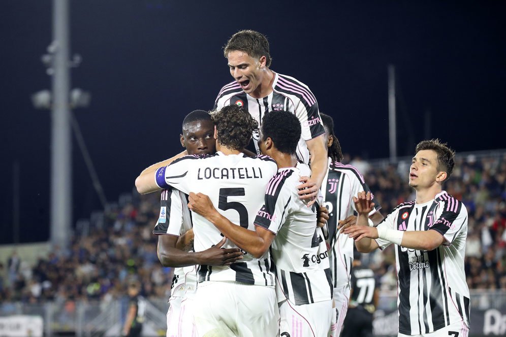 4 Klub yang Pernah Kena Sanksi Larangan Berlaga di Liga Champions: Ada Juventus dan Klub Mourinho 4 Klub yang Pernah Kena Sanksi Larangan Berlaga di Liga Champions: Ada Juventus dan Klub Mourinho