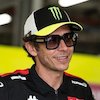 Masih Pantau Mantan Murid, Akankah Valentino Rossi Bantu Nicolo Bulega Pindah ke MotoGP 2026?