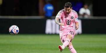 Rival di Lapangan, Respek di Luar: Messi Ungkap Pandangannya Soal Ronaldo Rival di Lapangan, Respek di Luar: Messi Ungkap Pandangannya Soal Ronaldo