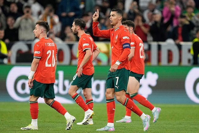 Cristiano Ronaldo dan Warisan Abadi Cristiano Ronaldo dan Warisan Abadi