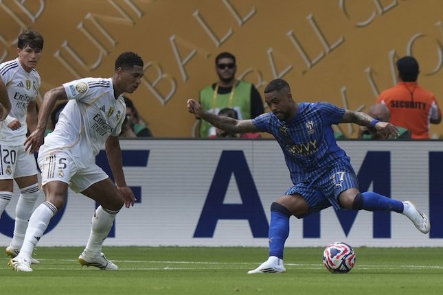 Bellingham Meledak Setelah Keputusan Wasit