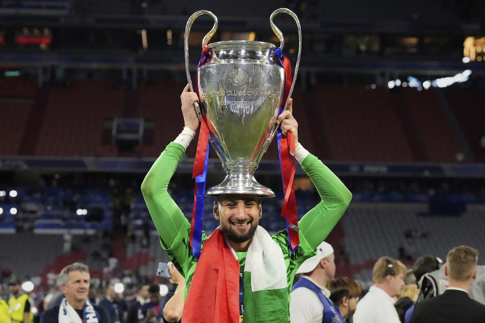 Kritik Keras untuk PSG: Donnarumma Akan Berkembang Pesat di Bawah Arahan Guardiola! Kritik Keras untuk PSG: Donnarumma Akan Berkembang Pesat di Bawah Arahan Guardiola!