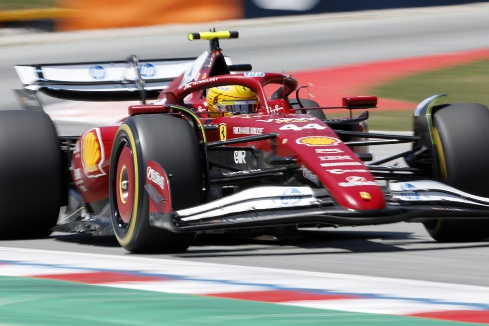 Hasil Latihan Pertama Formula 1 GP Inggris 2025: Lewis Hamilton Tercepat di Rumah Sendiri