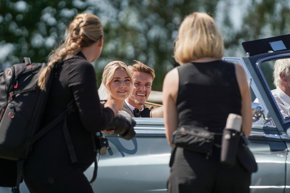 Battle of WAGs Liga Champions 2025/2026: Arsenal vs Bayern Munchen