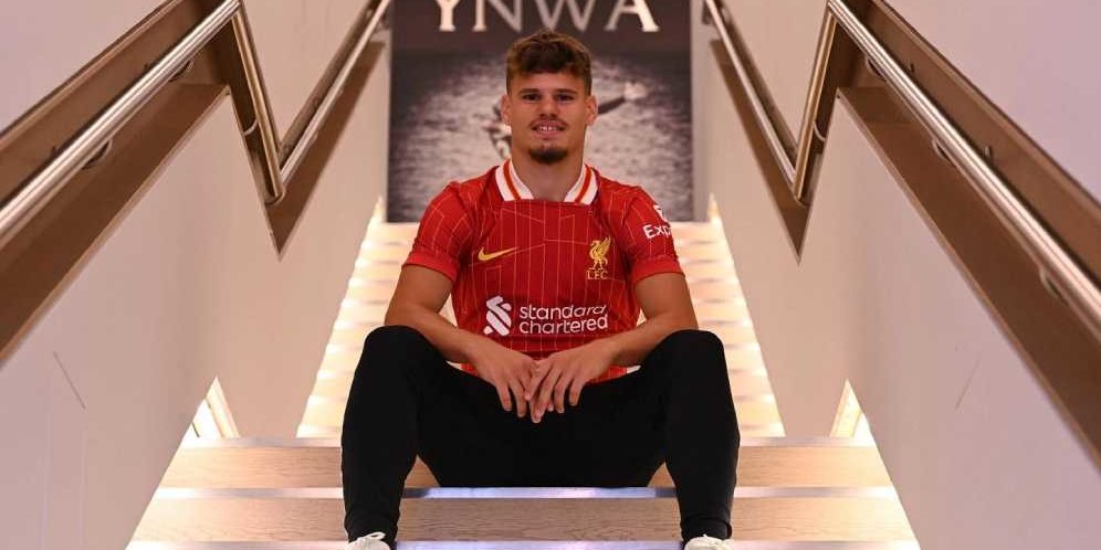 Enam Negara dalam Sembilan Tahun: Perjalanan Panjang Milos Kerkez Menuju Liverpool Enam Negara dalam Sembilan Tahun: Perjalanan Panjang Milos Kerkez Menuju Liverpool