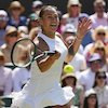 Momen Aryna Sabalenka Tolong Fans yang Kepanasan saat Nonton Semifinal Wimbledon 2025