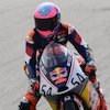 Finis Kedua di Race 1 Red Bull Rookies Cup Austria 2025, Veda Ega Pratama Akui Brian Uriarte Pilih Garis yang Lebih Baik