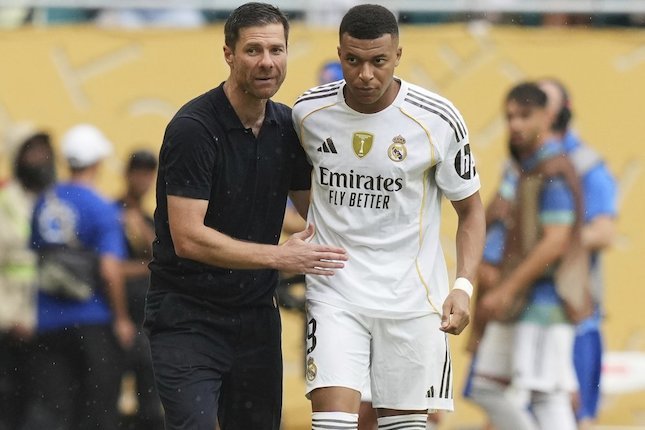 Akhir dari Bulan Madu Xabi Alonso di Madrid Akhir dari Bulan Madu Xabi Alonso di Madrid