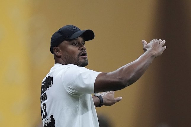 Amarah Kompany yang Meledak