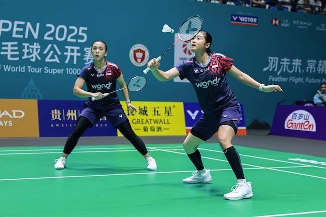 Daftar Pebulu Tangkis Indonesia di China Open 2025 Febriana Dwipuji Kusuma/Amalia Cahaya Pratiwi saat berlaga di China Open 2025. (c) PBSI