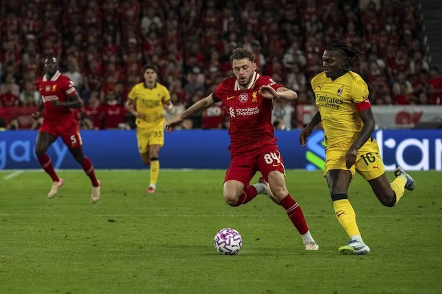 Slot Bandingkan Frimpong dan Conor Bradley Slot Bandingkan Frimpong dan Conor Bradley