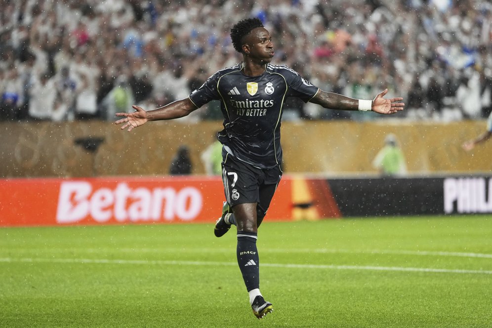 Mulut Bilang Setia, tapi Agen Tunda Negosiasi, Masa Depan Vinicius Junior di Real Madrid Abu-abu! Mulut Bilang Setia, tapi Agen Tunda Negosiasi, Masa Depan Vinicius Junior di Real Madrid Abu-abu!