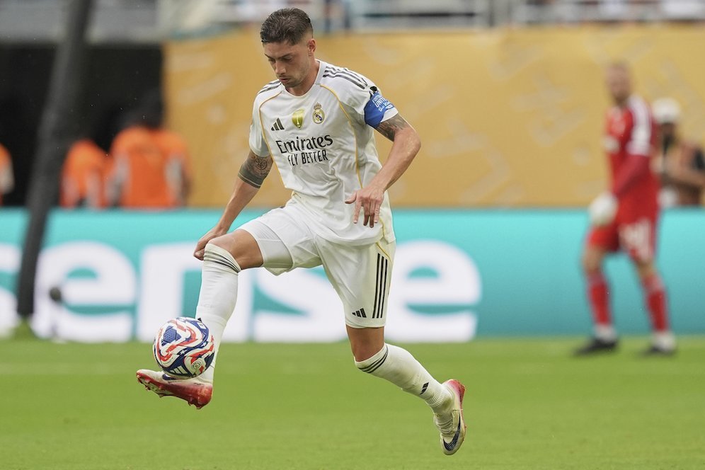 Federico Valverde = Steven Gerrard