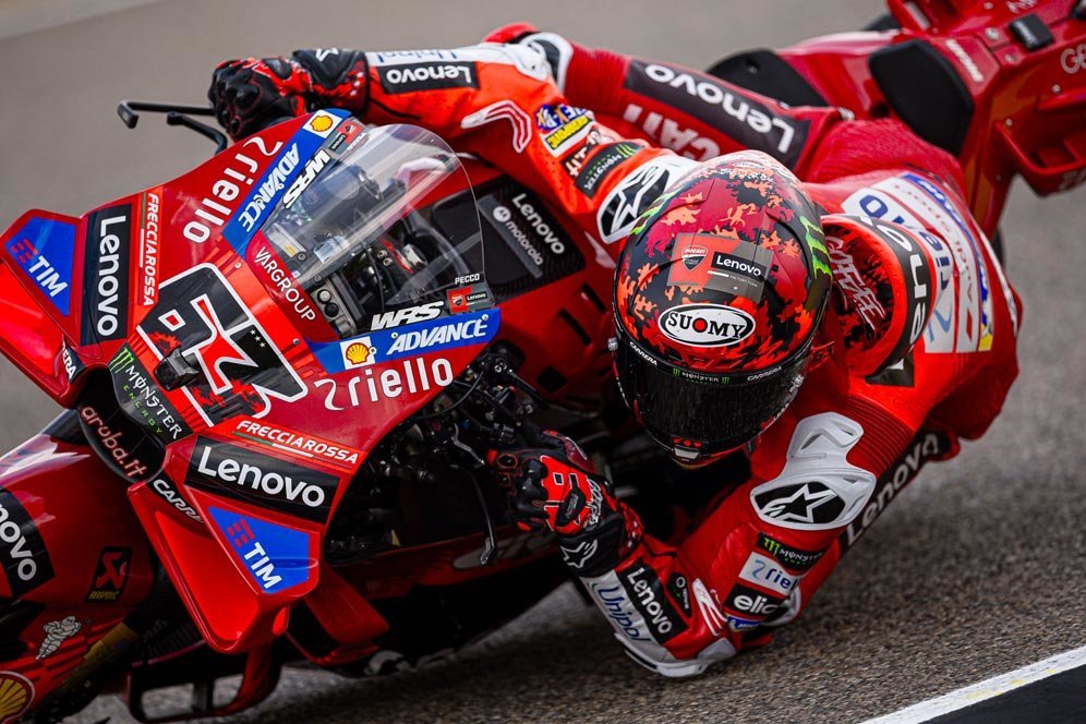 Hasil Kualifikasi MotoGP Ceko 2025: Marc Marquez Jatuh, Pecco Bagnaia Sabet Pole Perdana Musim Ini Hasil Kualifikasi MotoGP Ceko 2025: Marc Marquez Jatuh, Pecco Bagnaia Sabet Pole Perdana Musim Ini