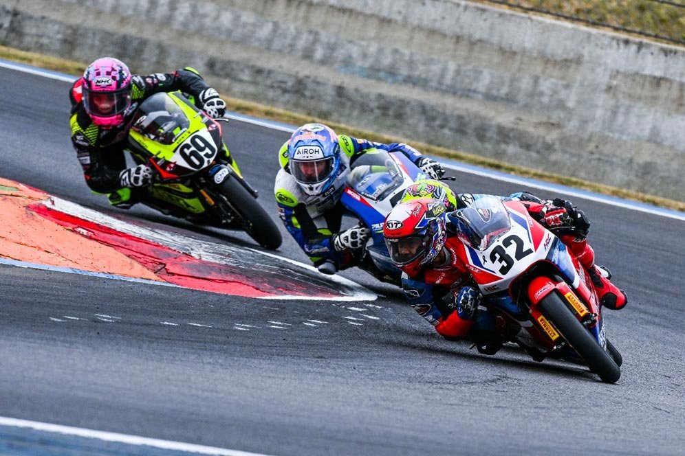 Kiandra Ramadhipa Cetak Sejarah bagi Indonesia dan Astra Honda Usai Menangi European Talent Cup Prancis 2025