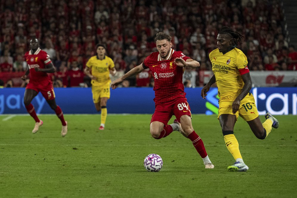 Drama Bursa Transfer: Liverpool Tolak Tawaran AC Milan untuk Rafael Leao Drama Bursa Transfer: Liverpool Tolak Tawaran AC Milan untuk Rafael Leao