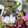 Ini yang Dikatakan Van Dijk ke Anthony Gordon Usai Tekel Horor