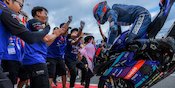 Selebrasi Spesial Pembalap Yamaha Racing Indonesia saat Kuasai Podium di SS600 ARRC 2025 Selebrasi Spesial Pembalap Yamaha Racing Indonesia saat Kuasai Podium di SS600 ARRC 2025