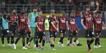 AC Milan Takluk dari Tim Serie B dalam Laga Uji Coba AC Milan Takluk dari Tim Serie B dalam Laga Uji Coba