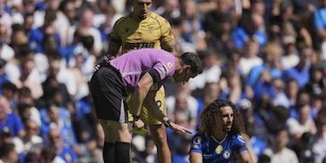 Barcelona Intai Bek Crystal Palace, Tapi Duo Klub Premier League Siap Menikung