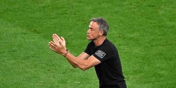 Luis Enrique Alami Kecelakaan Saat Bersepeda, Harus Jalani Operasi Luis Enrique Alami Kecelakaan Saat Bersepeda, Harus Jalani Operasi