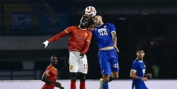 Kisah Inspiratif Patricio Matricardi, Bek Persib yang Tegar Usai Blunder dan Jadi Simbol Kebangkitan