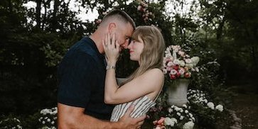 Profil Travis Kelce, Bintang American Football NFL yang Baru Lamar Taylor Swift Profil Travis Kelce, Bintang American Football NFL yang Baru Lamar Taylor Swift