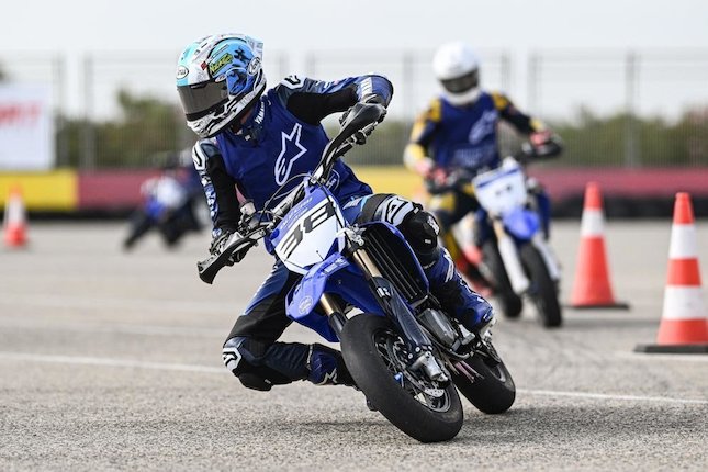 Latihan Teknis dan Flat Track di Sirkuit Aspar