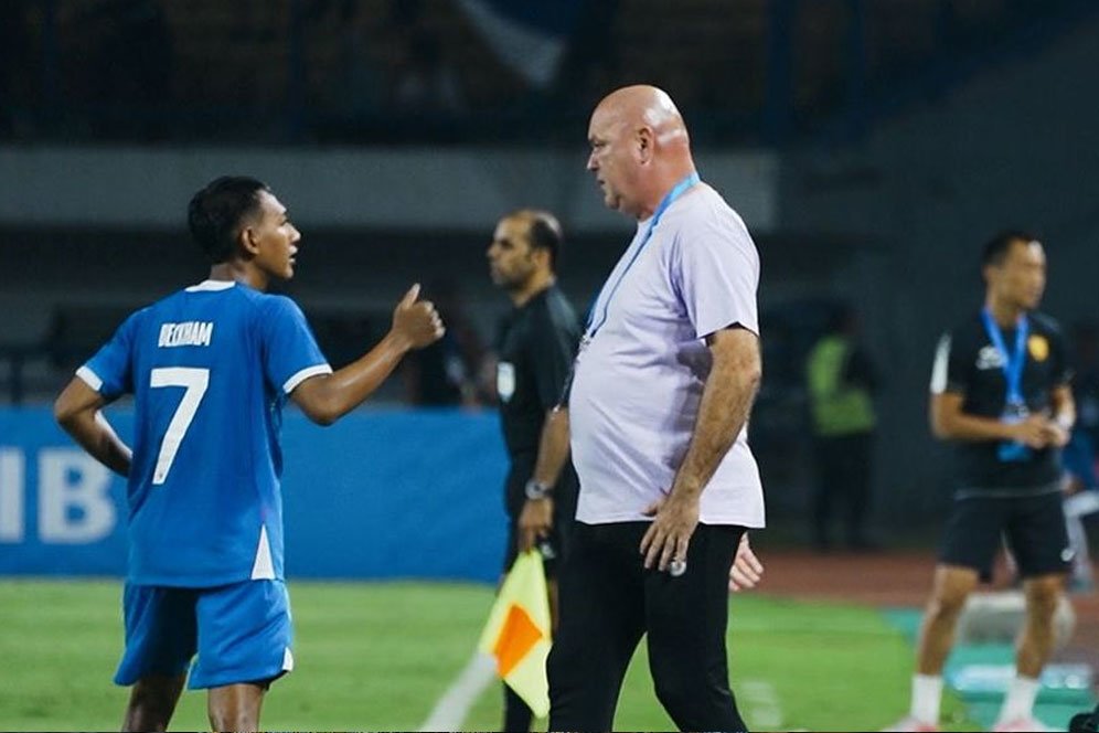 Bojan Hodak Soroti Performa Pemain Persib di Timnas Indonesia: Sebut Kluivert Mainkan Eliano Reijnders Bukan di Posisi Asli Bojan Hodak Soroti Performa Pemain Persib di Timnas Indonesia: Sebut Kluivert Mainkan Eliano Reijnders Bukan di Posisi Asli