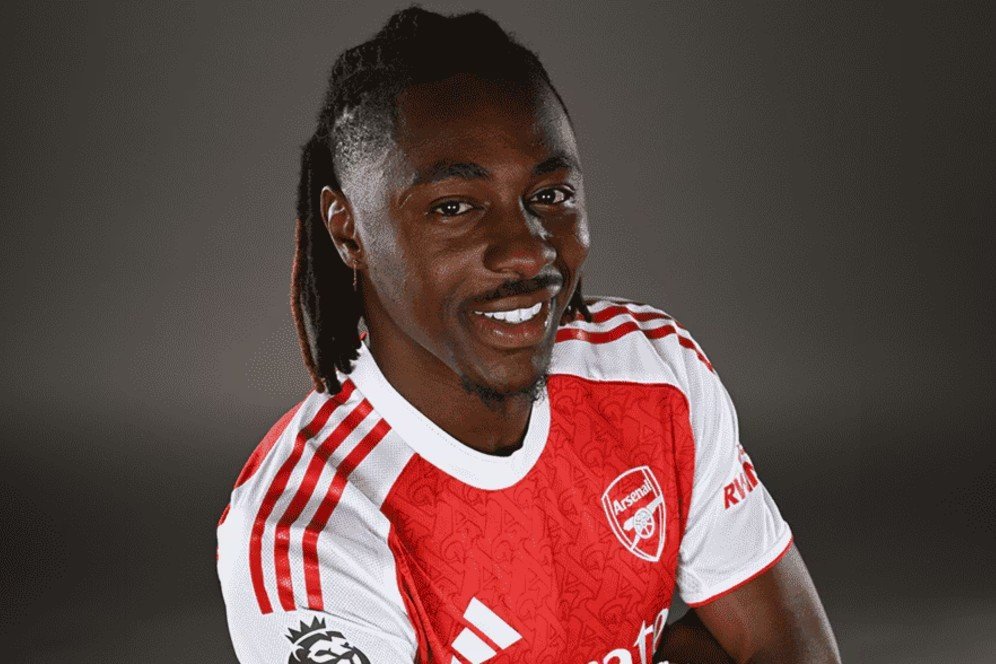 Arsenal Resmi Bajak Eberechi Eze dari Genggaman Tottenham, Langsung Dapat Nomor Punggung 10 Arsenal Resmi Bajak Eberechi Eze dari Genggaman Tottenham, Langsung Dapat Nomor Punggung 10