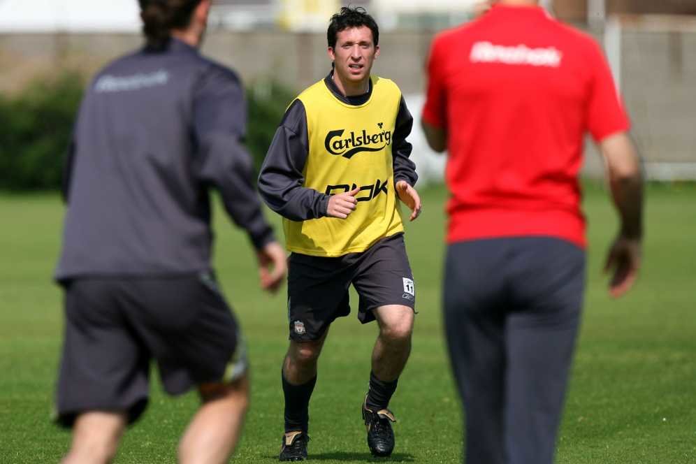 Kisah Robbie Fowler Dicoret dari Community Shield karena Bentrok dengan Asisten Pelatih Liverpool