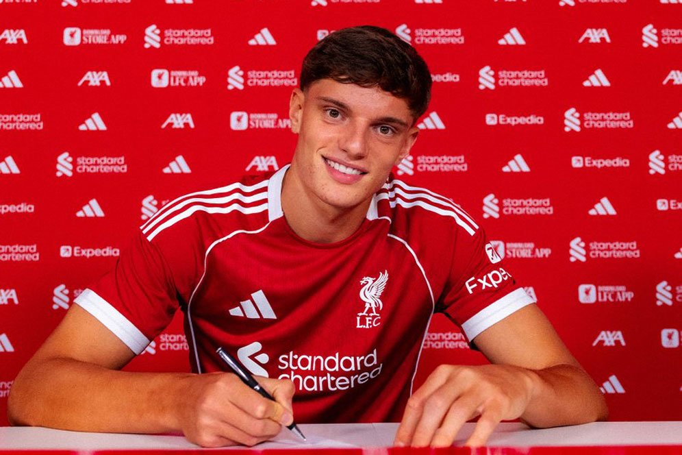 Musim Panas yang Luar Biasa Bagi Giovanni Leoni: Usai Direkrut Liverpool, Kini Dipanggil ke Timnas Italia