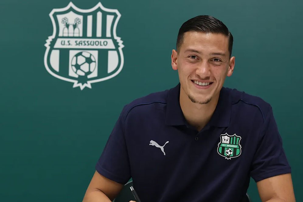 Bermodal Ratusan Miliar Rupiah, Sassuolo Resmi Pinang Jay Idzes dari Venezia