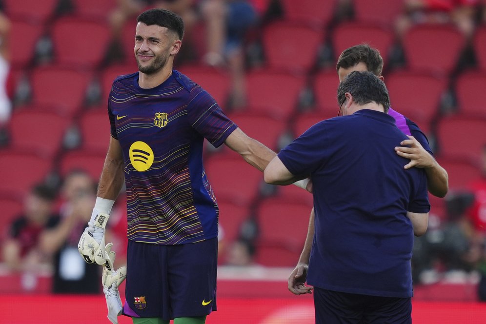Jadi Kiper Utama Barcelona, Joan Garcia Malah Tak Dipanggil ke Timnas Spanyol, Ada Apa? Jadi Kiper Utama Barcelona, Joan Garcia Malah Tak Dipanggil ke Timnas Spanyol, Ada Apa?