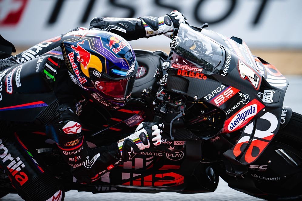 Jaga Momentum Aprilia, Marco Bezzecchi dan Jorge Martin Mantap Tampil Garang di MotoGP Austria 2025 Jaga Momentum Aprilia, Marco Bezzecchi dan Jorge Martin Mantap Tampil Garang di MotoGP Austria 2025