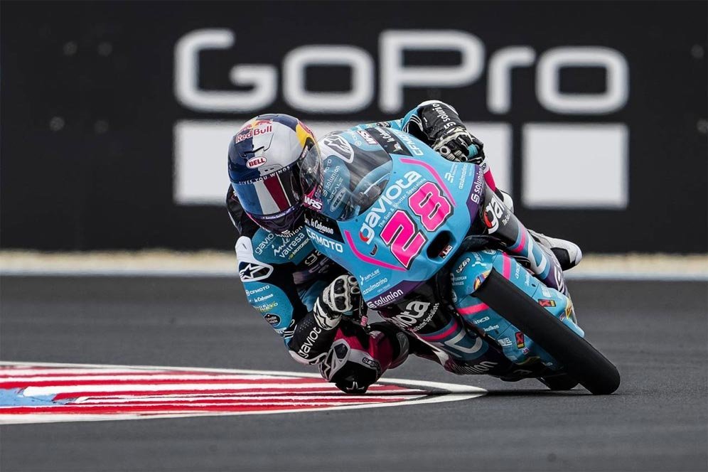 Hasil Kualifikasi Moto3 Hungaria 2025: Maximo Quiles Raih Pole, Kalahkan Valentin Perrone Hasil Kualifikasi Moto3 Hungaria 2025: Maximo Quiles Raih Pole, Kalahkan Valentin Perrone