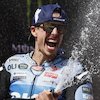 Menangi MotoGP Catalunya 2025, Alex Marquez Sebut Nggak Bisa Rileks saat Dikejar Marc Marquez