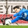 Alasan Manchester United Pilih Senne Lammens ketimbang Emi Martinez: Calon Pewaris Takhta Courtois!