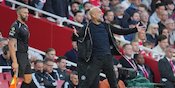 Aksi Nyeleneh Pep Guardiola di Laga Arsenal vs Man City: Hampir Cium Wasit Keempat!