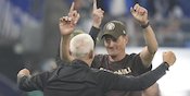Rahasia Alexander Blessin di Balik Kemenangan St. Pauli di Derbi Hamburg: Kepala Dingin dan Hati yang Panas! Rahasia Alexander Blessin di Balik Kemenangan St. Pauli di Derbi Hamburg: Kepala Dingin dan Hati yang Panas!