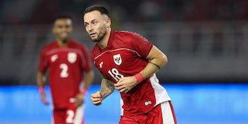 Marc Klok Tunjukkan Mental Baja: Dari Luka Bersama Timnas ke Performa Solid di Persib Bandung Marc Klok Tunjukkan Mental Baja: Dari Luka Bersama Timnas ke Performa Solid di Persib Bandung